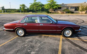 Jaguar-XJ6-1992-Sedan-1