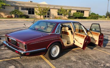 Jaguar-XJ6-1992-Sedan-11