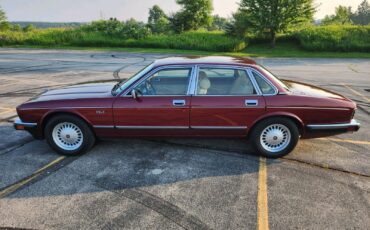 Jaguar-XJ6-1992-Sedan