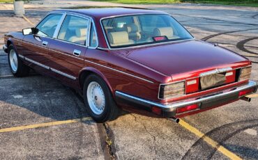 Jaguar-XJ6-1992-Sedan-4