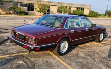 Jaguar-XJ6-1992-Sedan-5