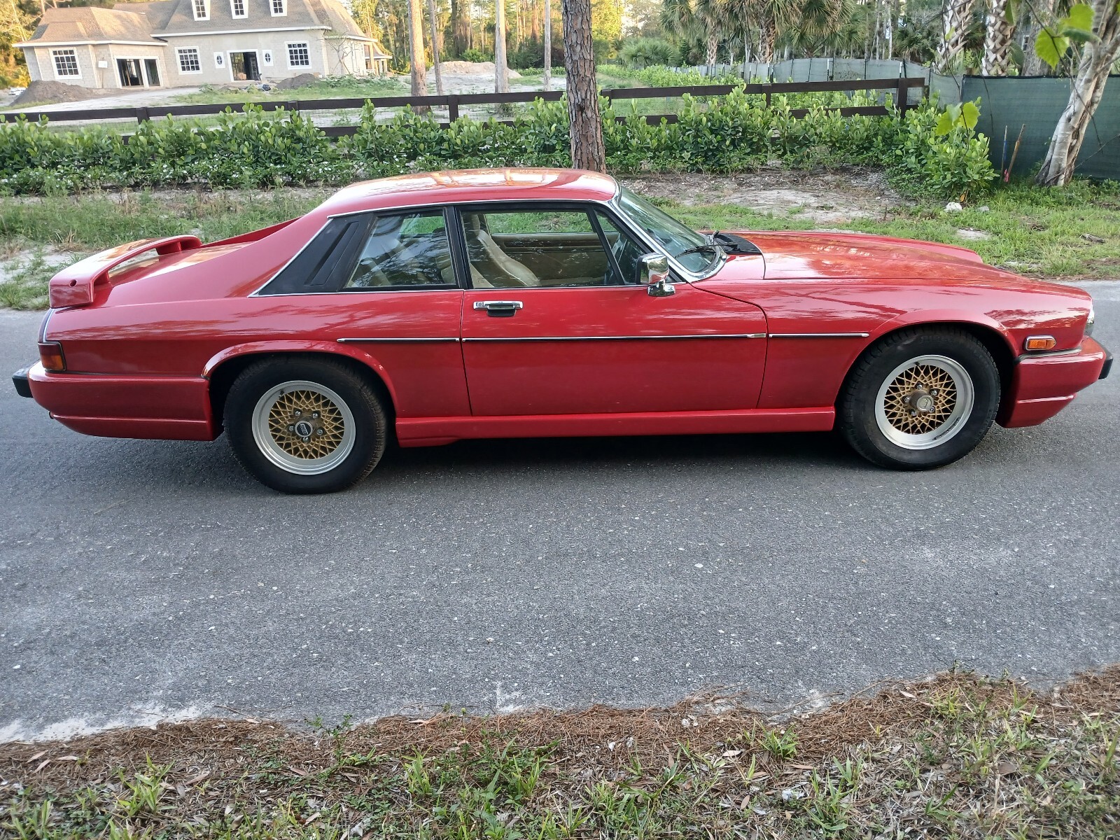 Jaguar-XJS-1990-Coupe-17