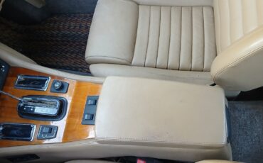 Jaguar-XJS-1990-Coupe-28