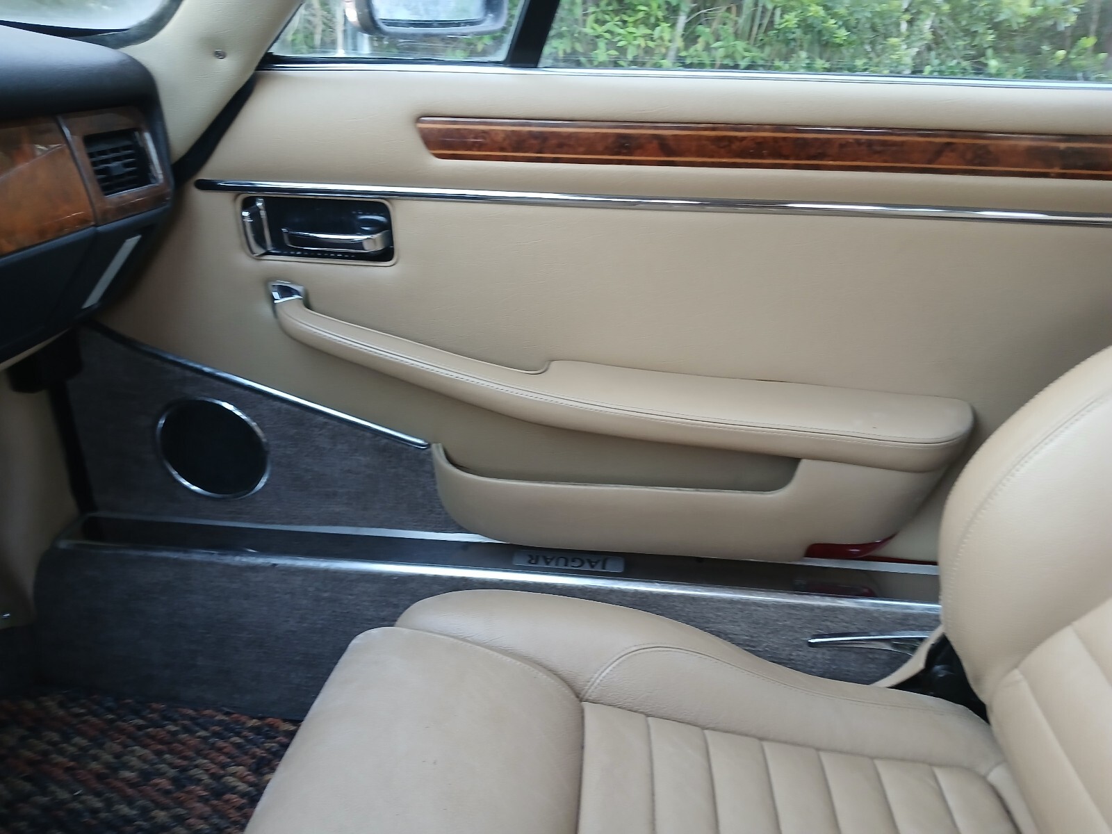 Jaguar-XJS-1990-Coupe-32