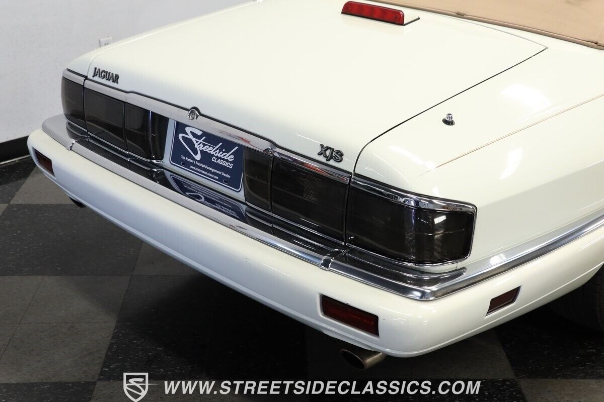 Jaguar-XJS-1995-Convertible-24