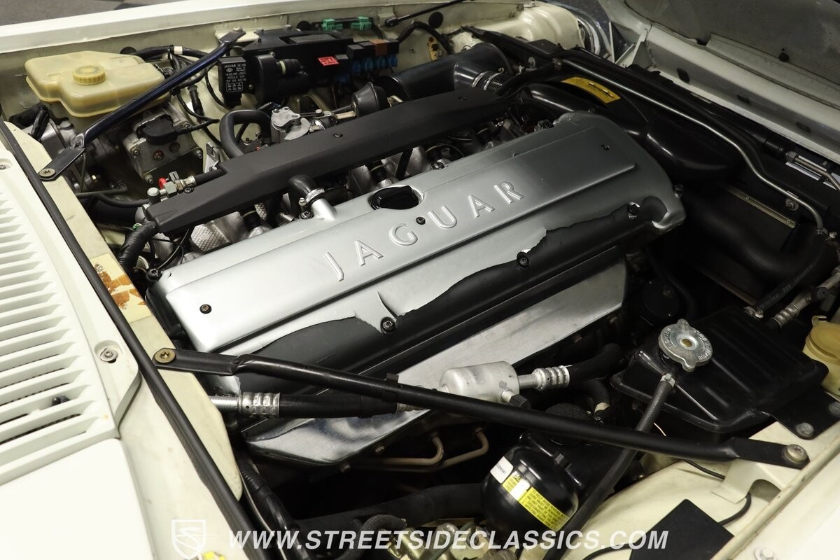 Jaguar-XJS-1995-Convertible-32