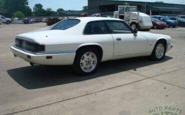 Jaguar-XJS-1995-Coupe-16