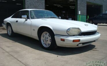 Jaguar-XJS-1995-Coupe-2