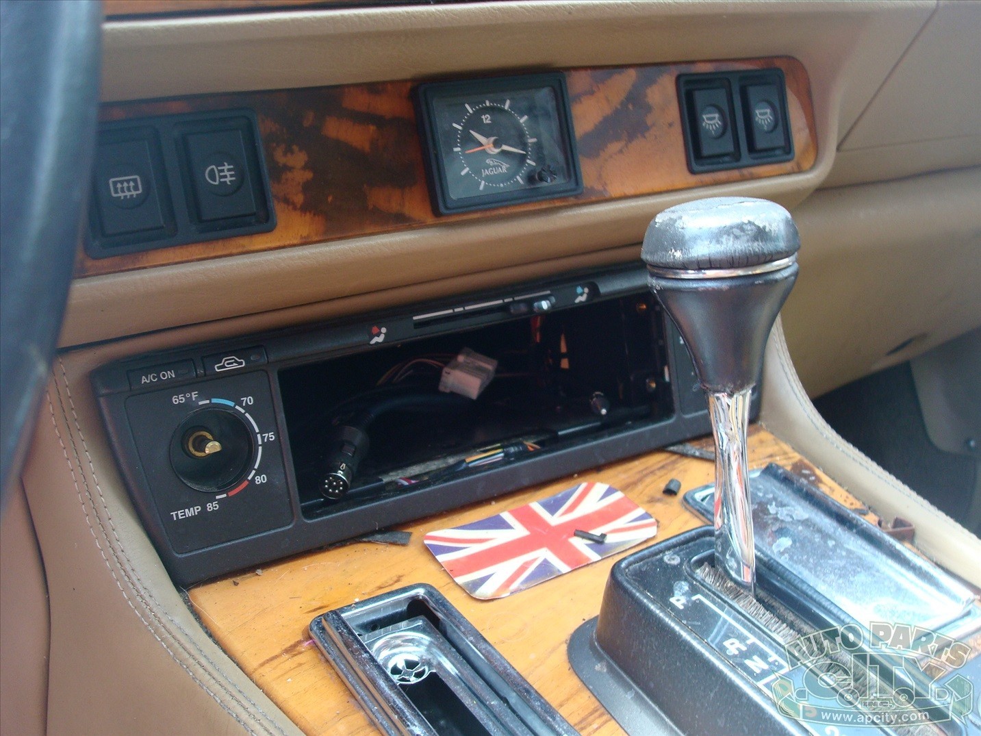 Jaguar-XJS-1995-Coupe-9