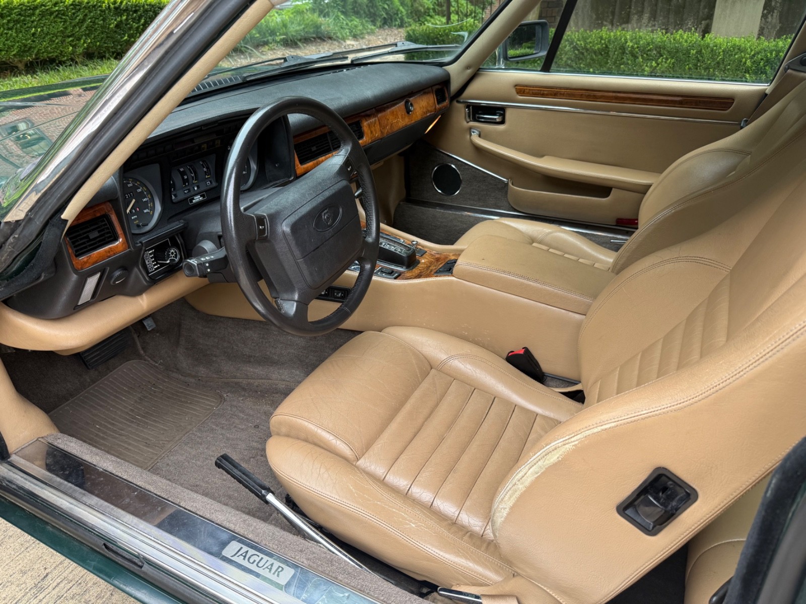 Jaguar-XJS-COUPE-1990-Coupe-15