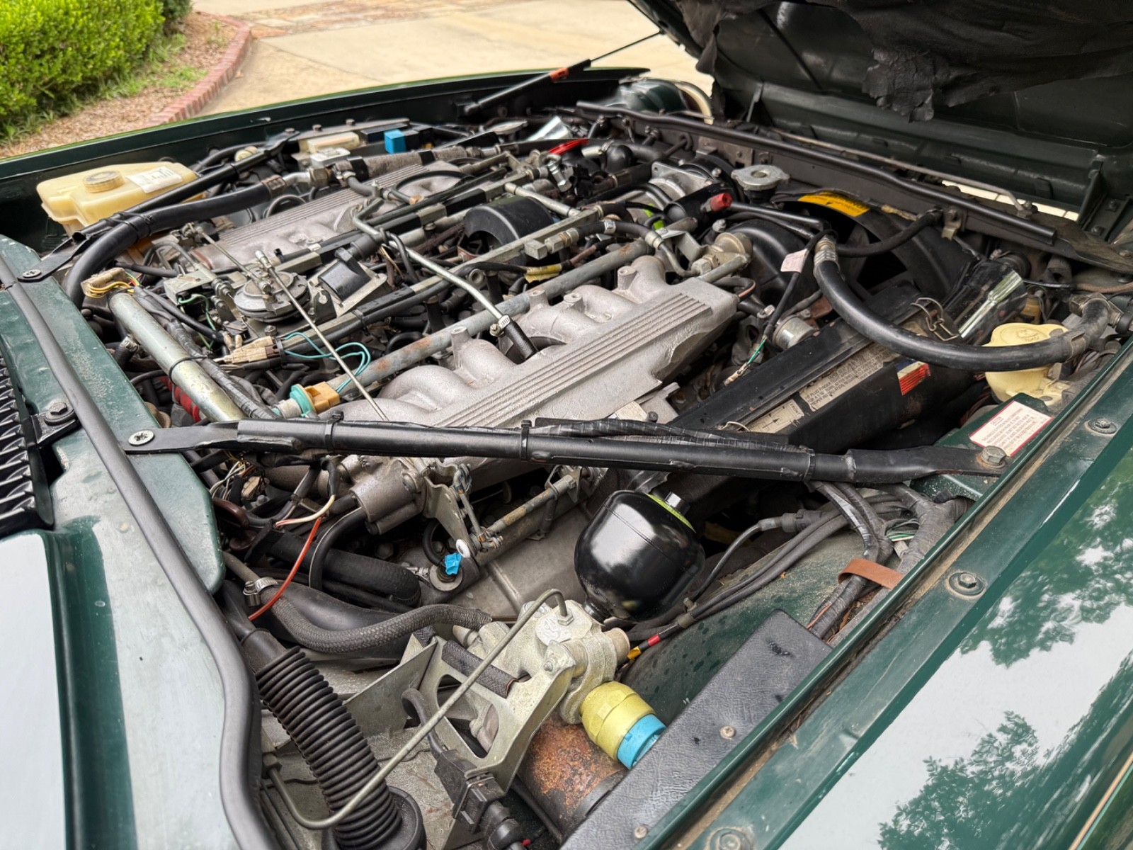 Jaguar-XJS-COUPE-1990-Coupe-7