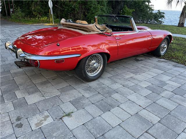 Jaguar-XK-1973-Roadster-3
