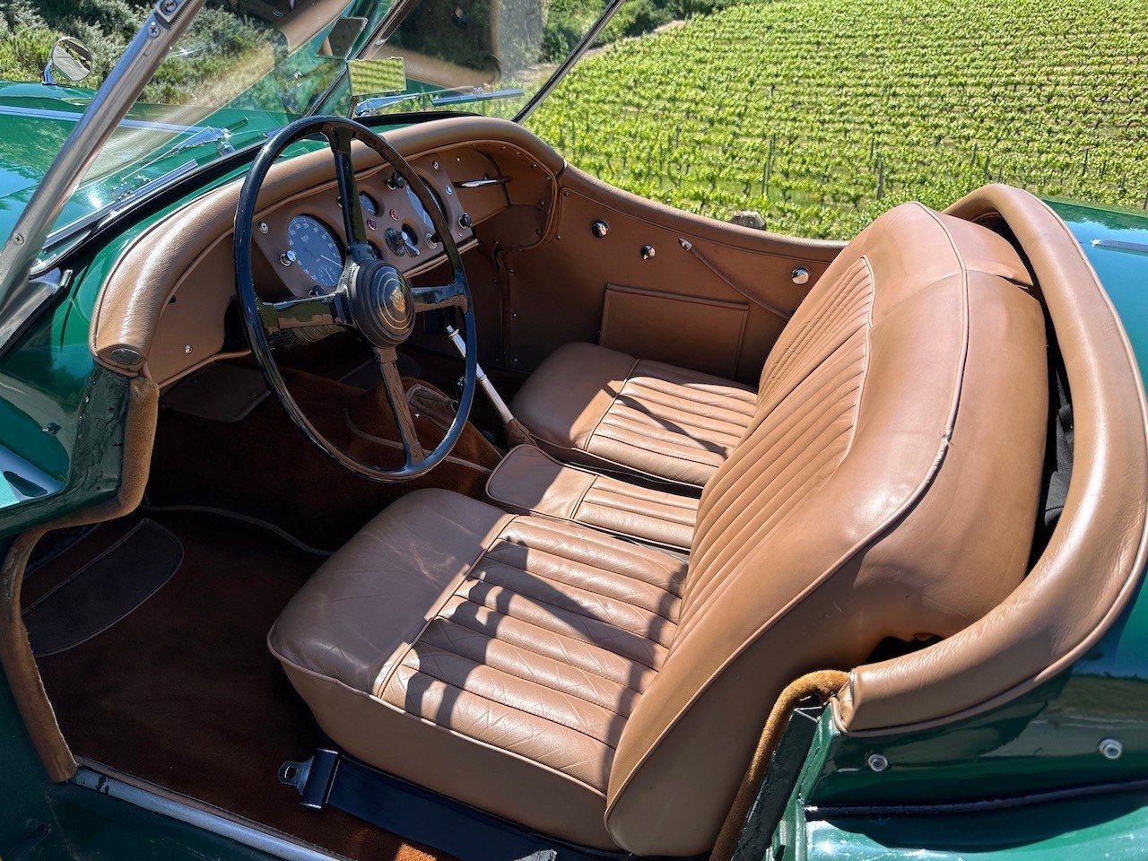 Jaguar-XK140-MC-1955-Convertible-11