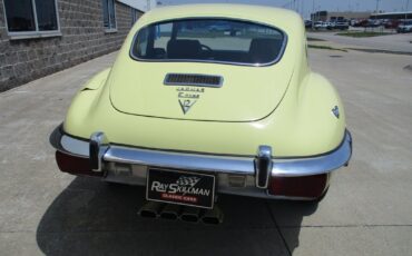 Jaguar-XKE-22-V12-1972-12