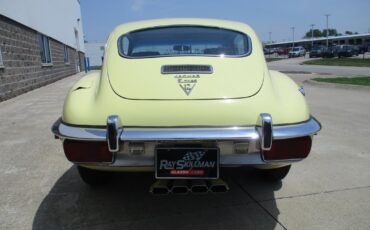 Jaguar-XKE-22-V12-1972-13