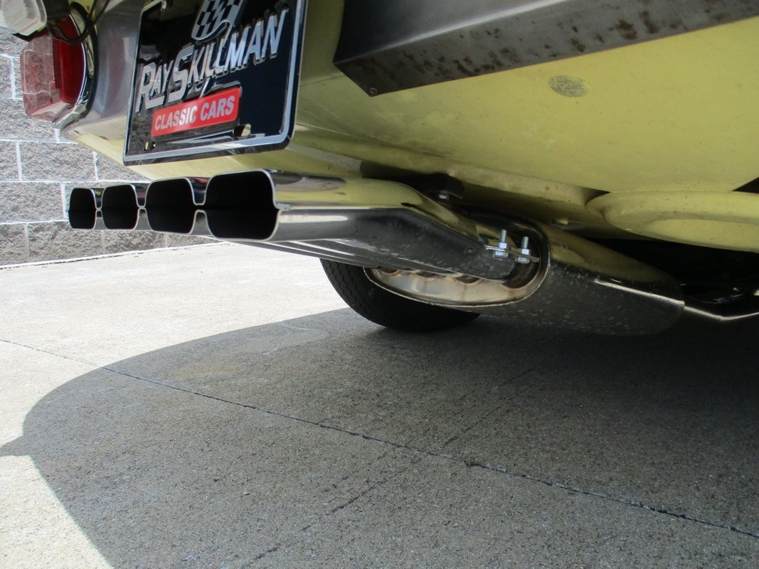 Jaguar-XKE-22-V12-1972-15