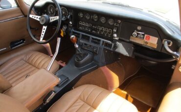 Jaguar-XKE-22-V12-1972-32