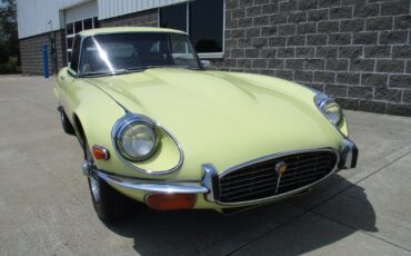 Jaguar-XKE-22-V12-1972-4