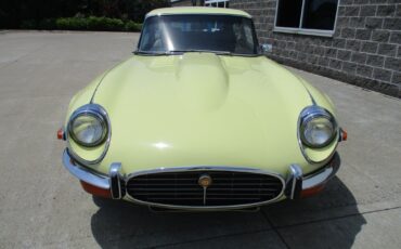 Jaguar-XKE-22-V12-1972-5