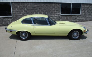 Jaguar-XKE-22-V12-1972-8