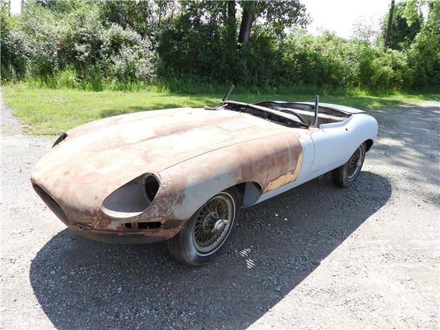 Jaguar-XKE-E-Type-Series-1-Roadster-Project-2876-1963-1