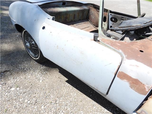 Jaguar-XKE-E-Type-Series-1-Roadster-Project-2876-1963-10