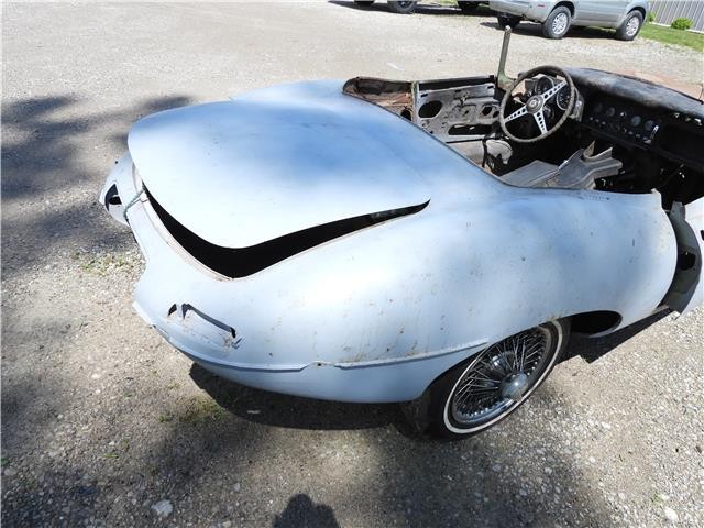Jaguar-XKE-E-Type-Series-1-Roadster-Project-2876-1963-12