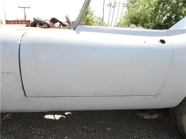 Jaguar-XKE-E-Type-Series-1-Roadster-Project-2876-1963-36