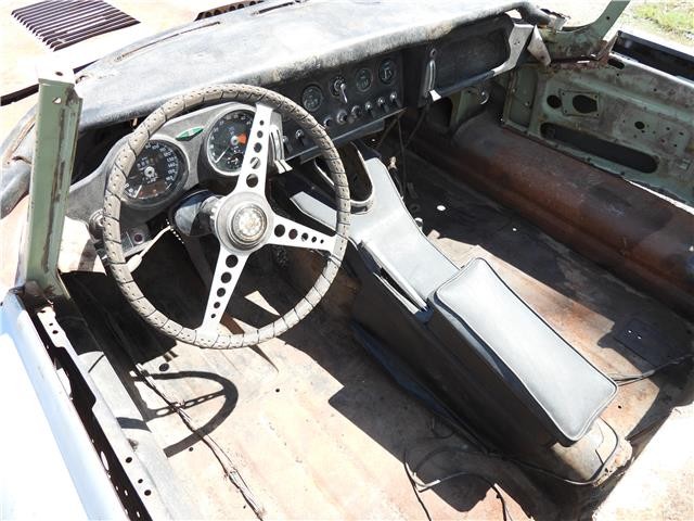 Jaguar-XKE-E-Type-Series-1-Roadster-Project-2876-1963-37