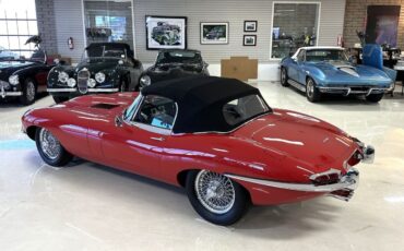 Jaguar-XKE-Roadster-XKE-E-Type-1962-Convertible-Coupe-30
