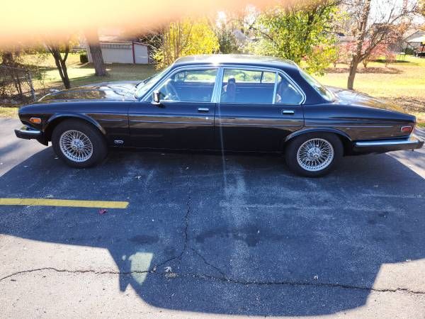 Jaguar-Xj-1987-3