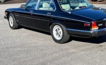Jaguar-Xj-1987-Black-Tan-Leather-10