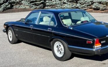 Jaguar-Xj-1987-Black-Tan-Leather-14