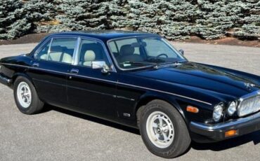 Jaguar-Xj-1987-Black-Tan-Leather-15