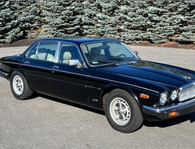Jaguar-Xj-1987-Black-Tan-Leather-15