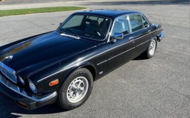 Jaguar-Xj-1987-Black-Tan-Leather-5