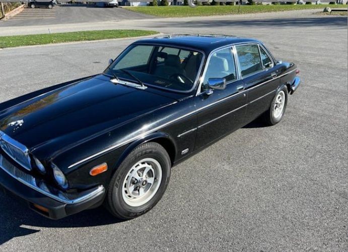 Jaguar-Xj-1987-Black-Tan-Leather-5