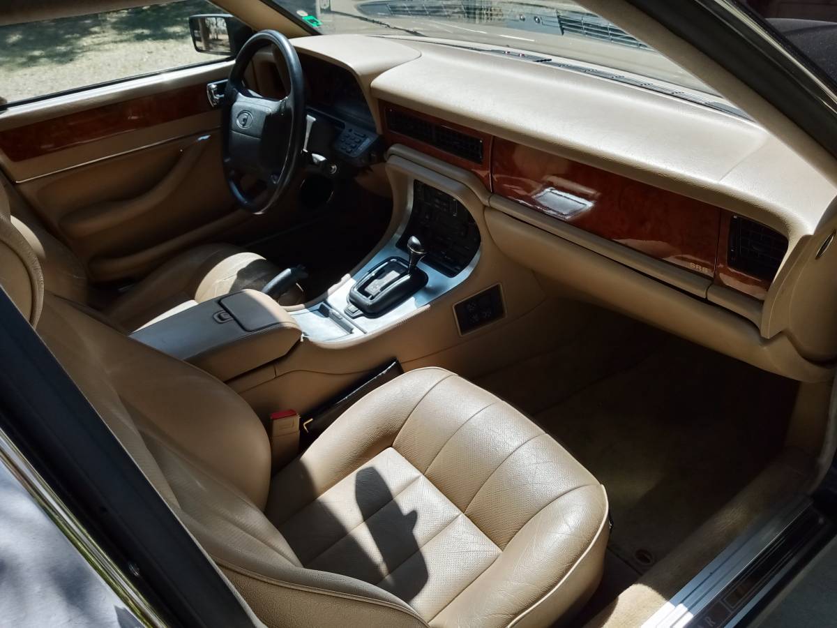 Jaguar-Xj-6-1994-black-10