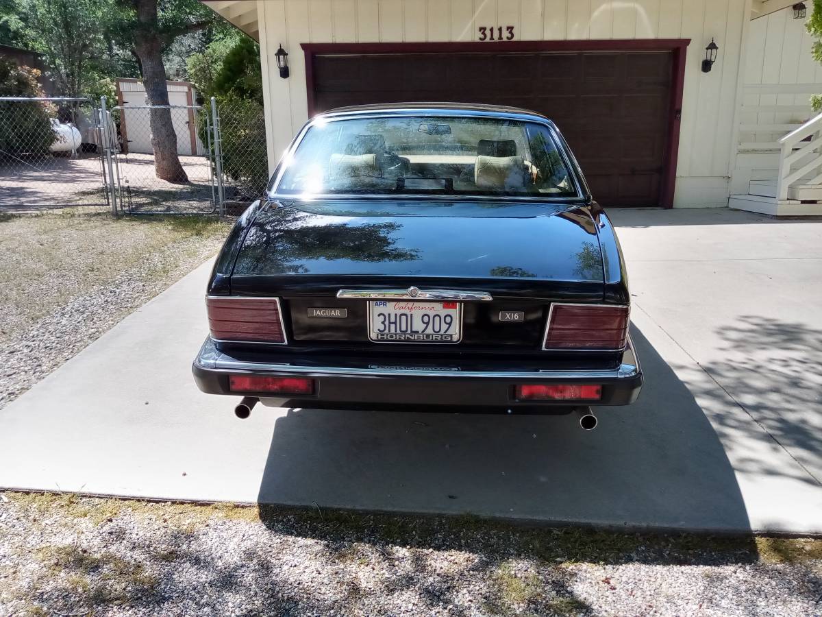 Jaguar-Xj-6-1994-black-5