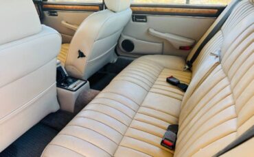 Jaguar-Xj12-1985-17