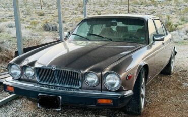 Jaguar-Xj12-1985