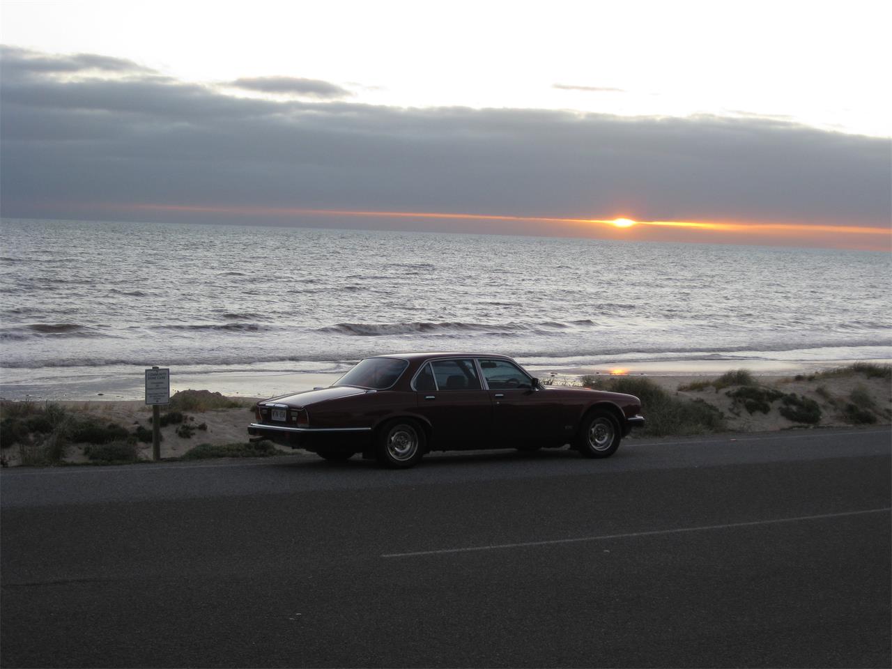 Jaguar-Xj12-1988-Maroon-Beige-14