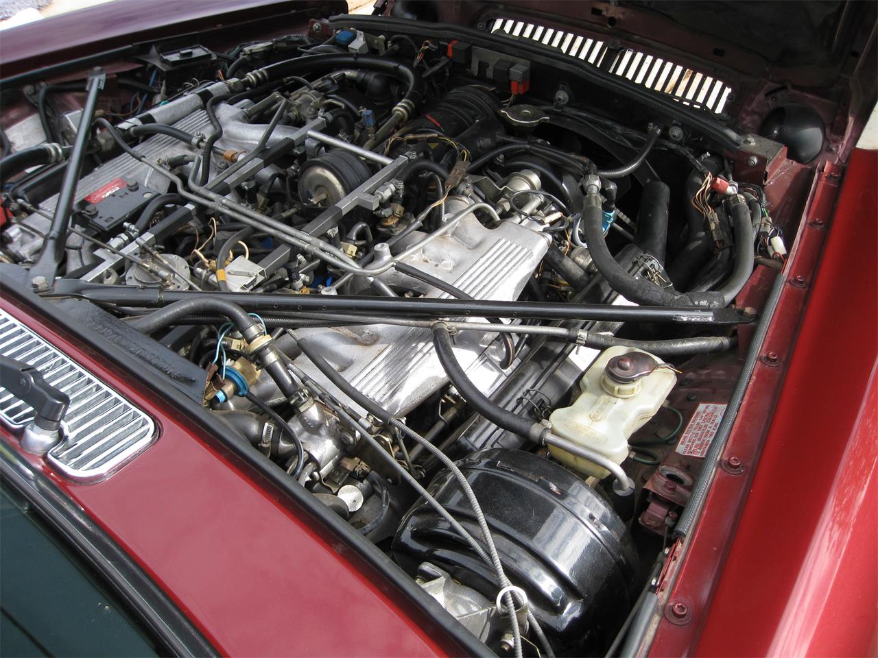 Jaguar-Xj12-1988-Maroon-Beige-15