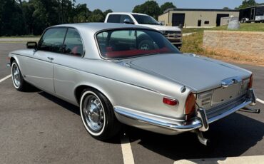 Jaguar-Xj12c-1976-12