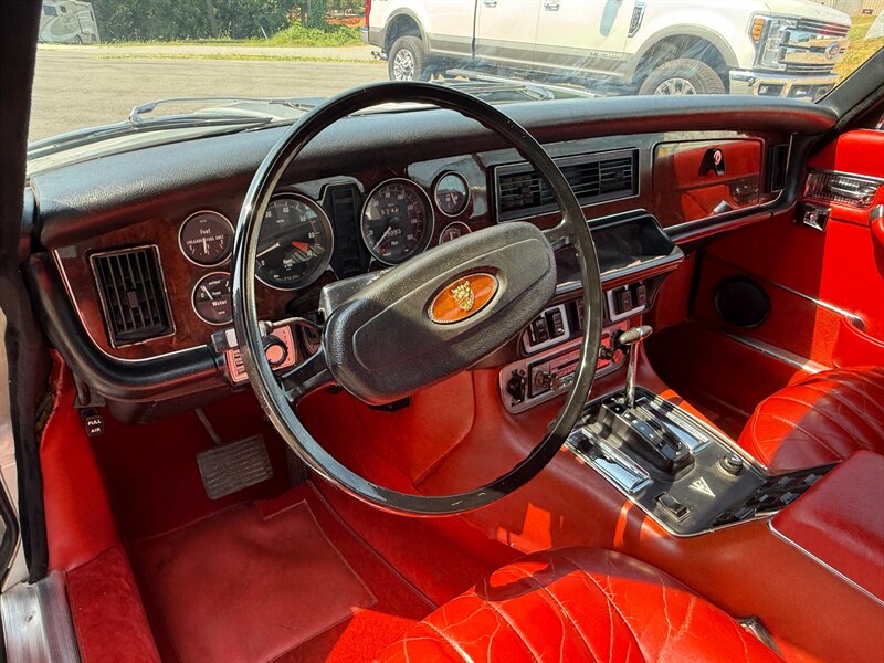 Jaguar-Xj12c-1976-18