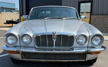 Jaguar-Xj12c-1976-2