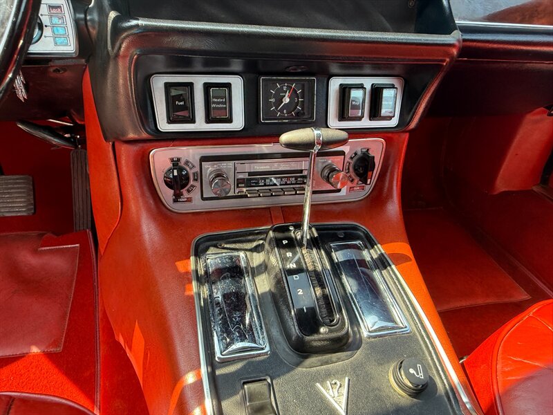 Jaguar-Xj12c-1976-40
