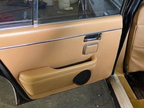 Jaguar-Xj6-1983-Black-16