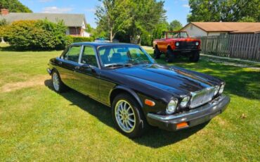 Jaguar-Xj6-1983-Black-Gray