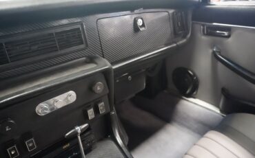 Jaguar-Xj6-1983-Maraschino-Black-Biscuit-46